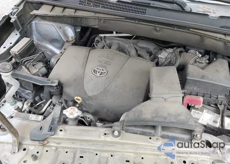 2018 Toyota Highlander Xle from USA, damaged, VIN 5TDJZRFHXJS887181